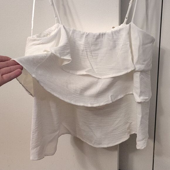 Monteau LA White Ruffle Tier Sleeveless Cami Tank Top Size XL NWT - Picture 4 of 11